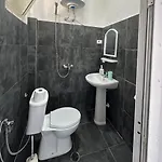 Hotel Giulio Golem (Tirana)