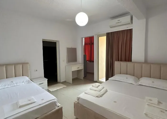 Hotel Giulio Golem (Tirana)