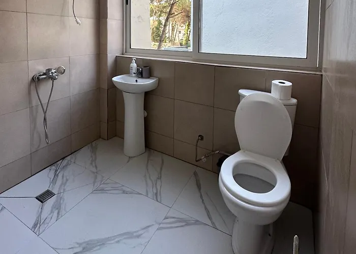 Giulio Golem (Tirana)